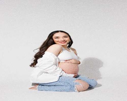 高龄助孕新希望：50岁女性借卵试管成功案例揭秘
